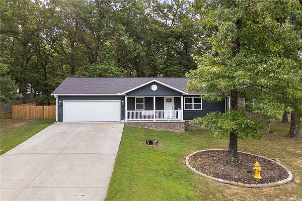 1.54 Acres of Land with Home for Sale in Harrison, Arkansas