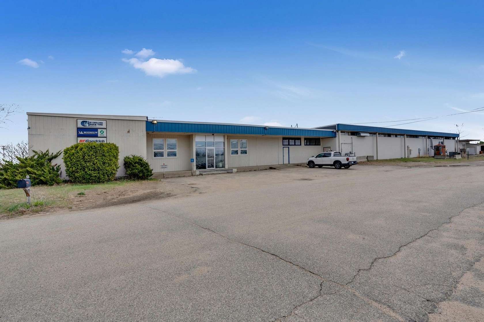 4 Acres of Improved Commercial Land for Sale in Sanford, Maine
