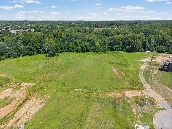 3.76 Acres of Land with Home for Sale in Clarksville, Tennessee