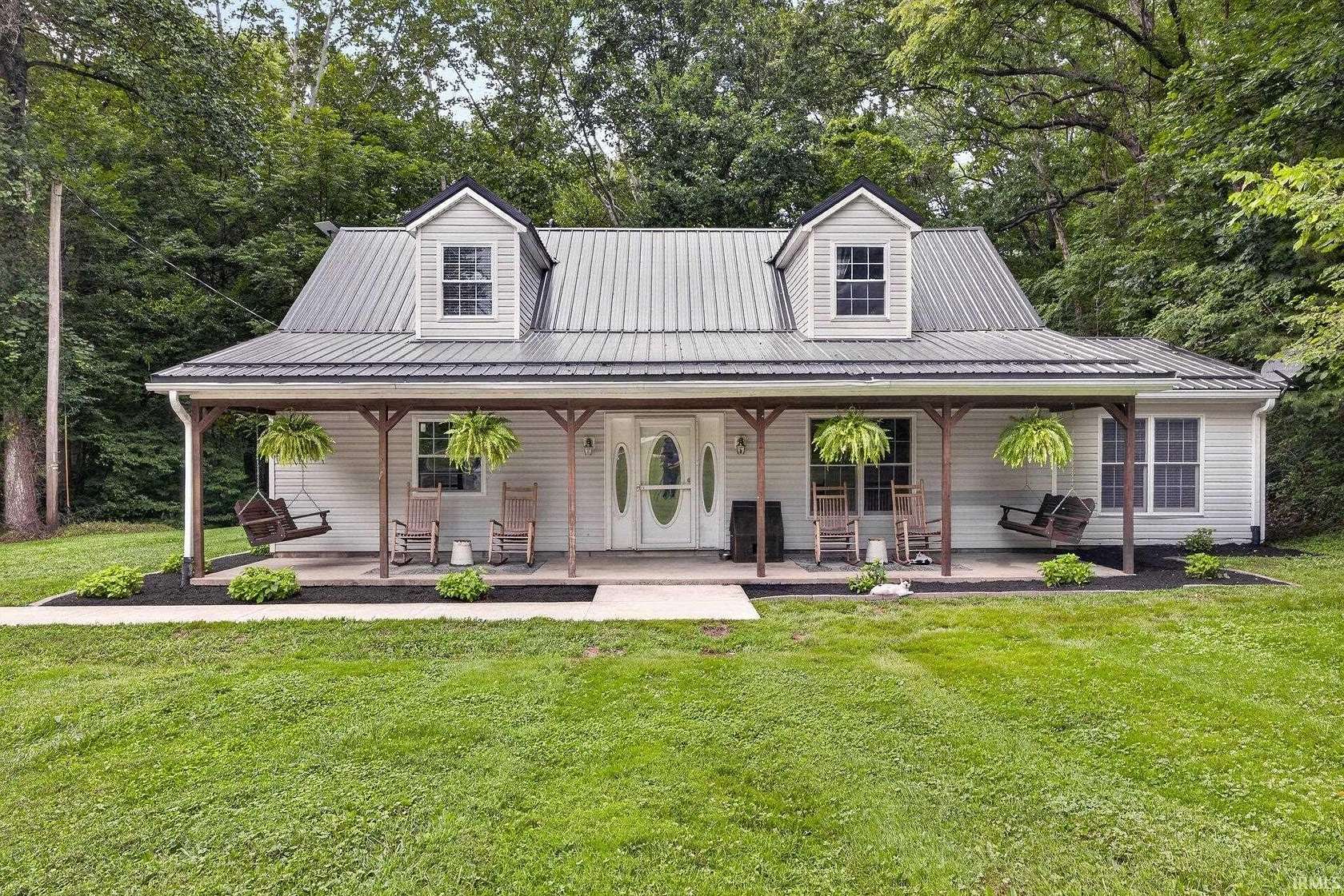 1.6 Acres of Land with Home for Sale in Bloomfield, Indiana