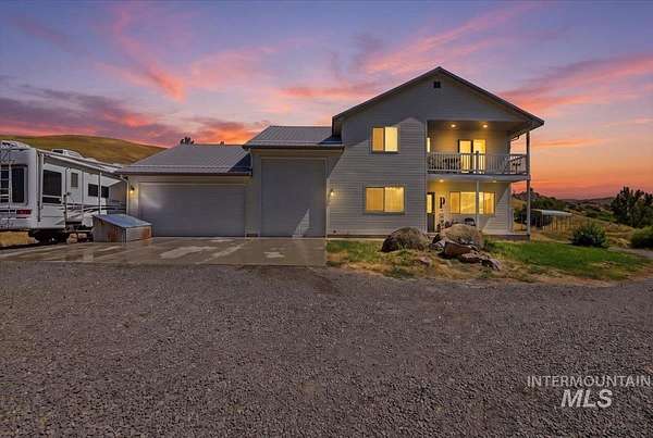 28.6 Acres of Land with Home for Sale in Sweet, Idaho