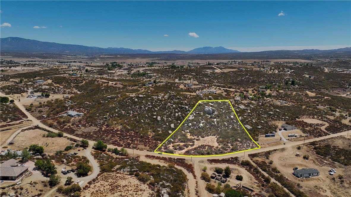2.77 Acres of Residential Land for Sale in Aguanga, California