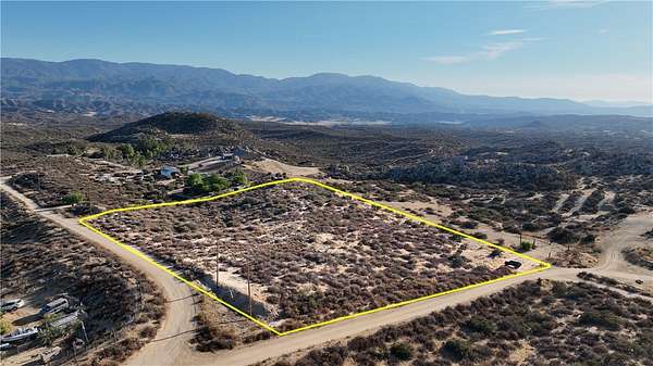 4 Acres of Residential Land for Sale in Aguanga, California