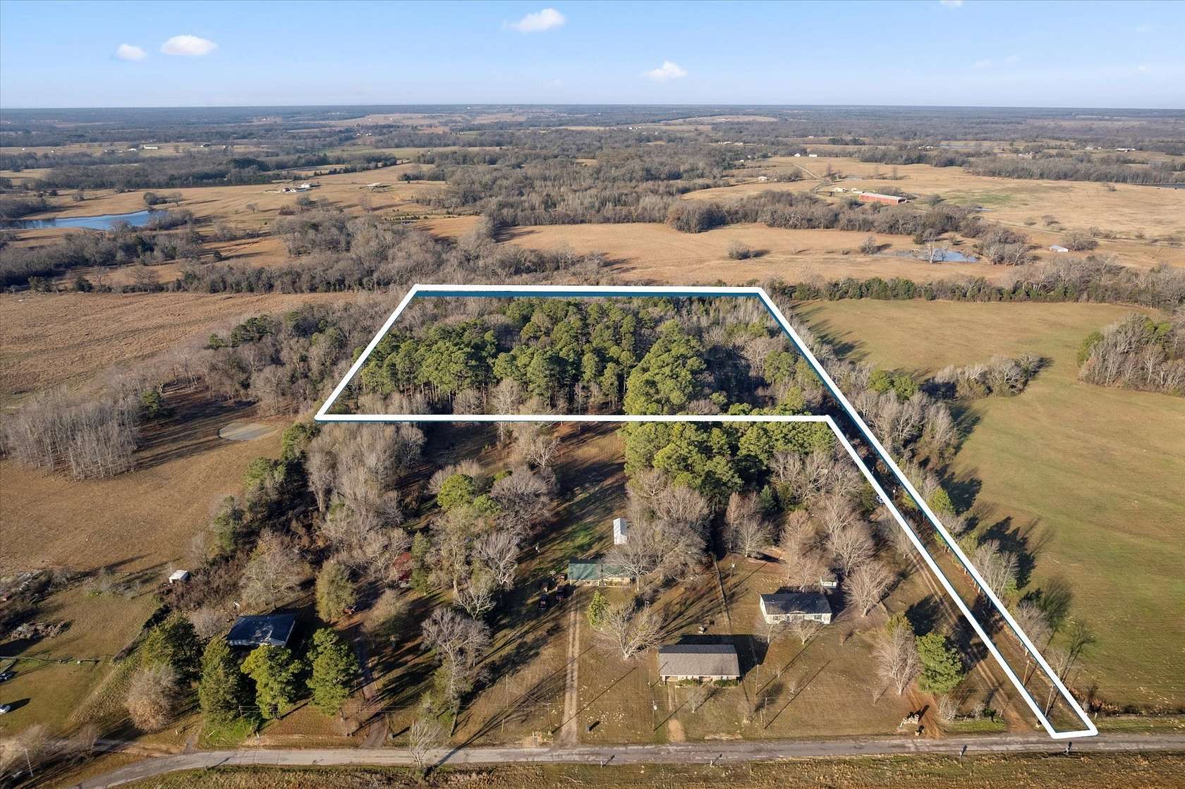 12.5 Acres of Recreational & Residential Land for Sale in Mount Pleasant, Texas