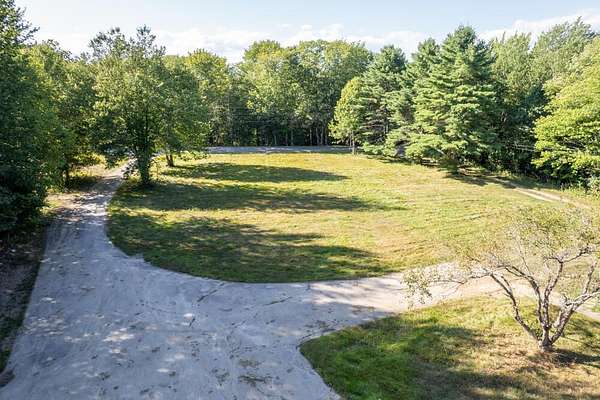 7.68 Acres of Residential Land for Sale in Freeport, Maine
