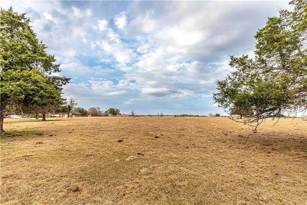 33.5 Acres of Agricultural & Residential Land for Sale in Bellville, Texas