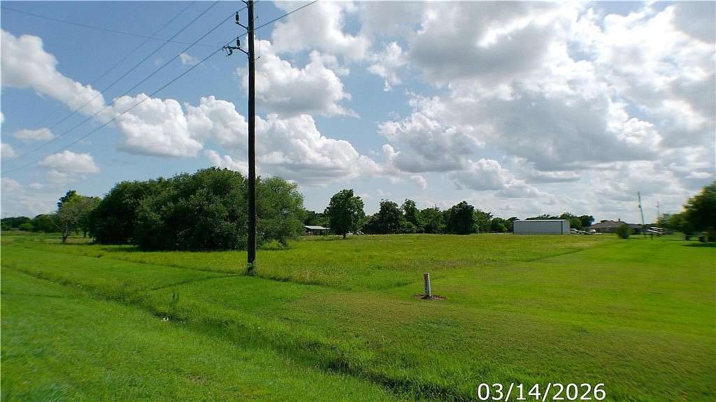 2.23 Acres of Residential Land for Sale in Sealy, Texas