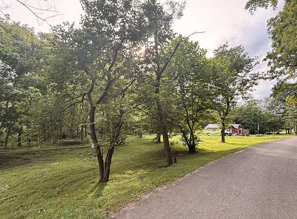 1 Acre of Residential Land for Sale in Hustonville, Kentucky