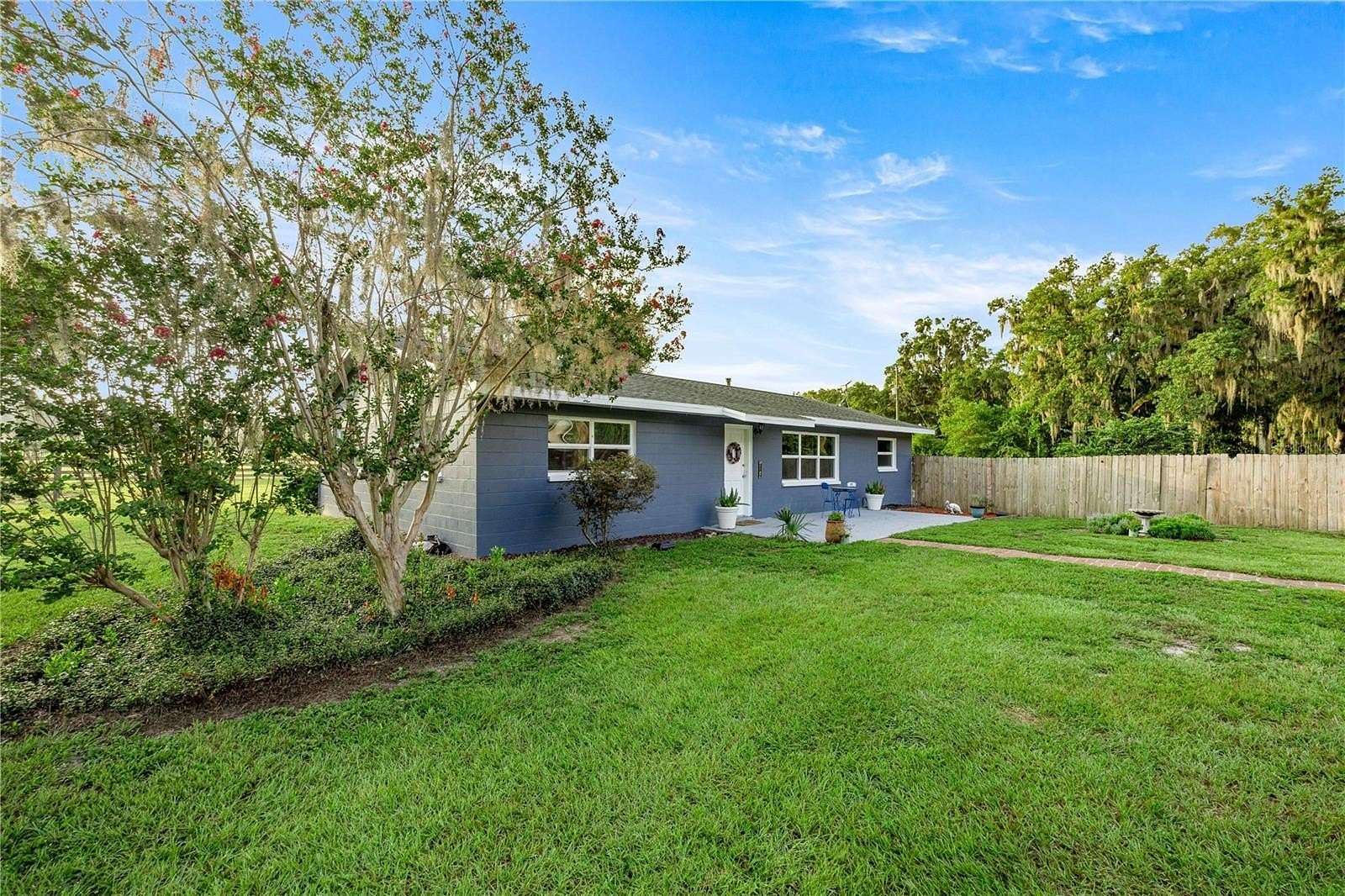 5 Acres of Land with Home for Sale in Archer, Florida