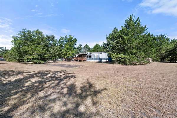 2.5 Acres of Land with Home for Sale in Corsicana, Texas