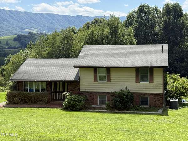 2.3 Acres of Land with Home for Sale in Lebanon, Virginia