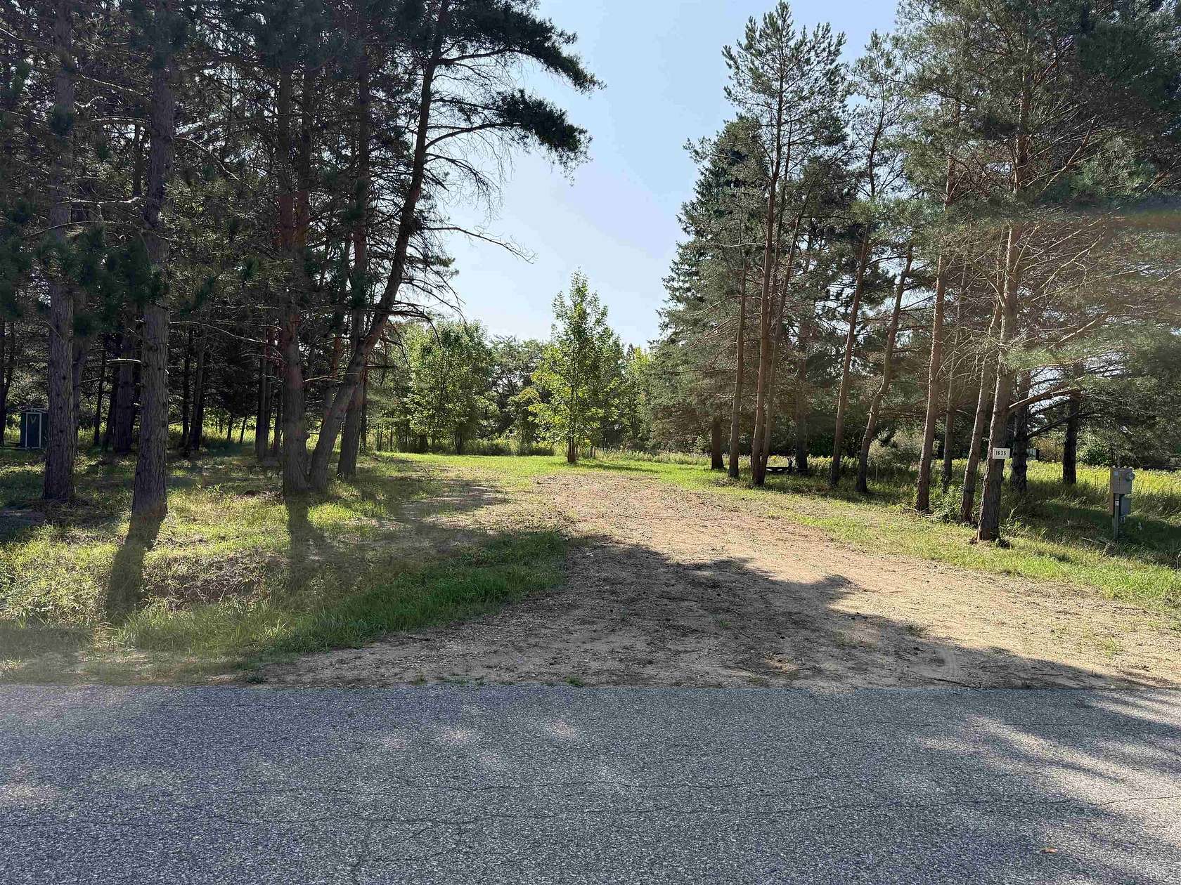 0.36 Acres of Residential Land for Sale in Gladwin, Michigan