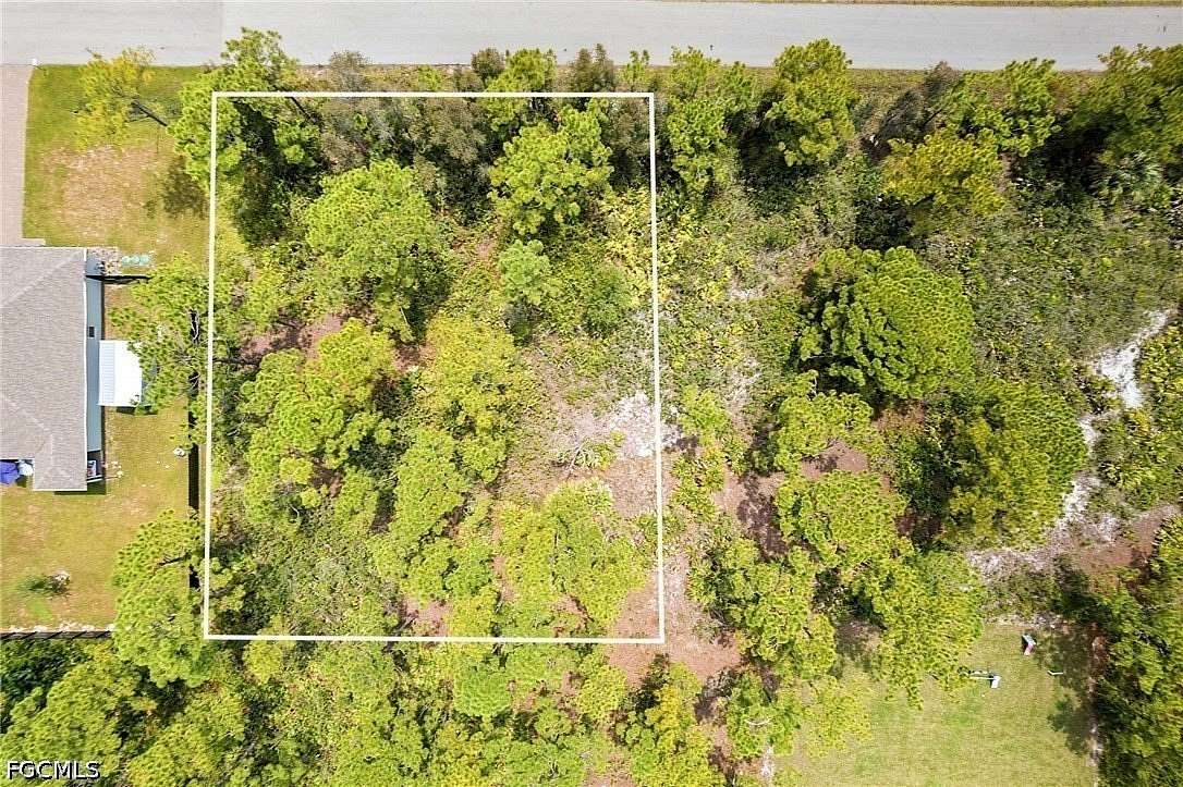 0.25 Acres of Residential Land for Sale in Lehigh Acres, Florida