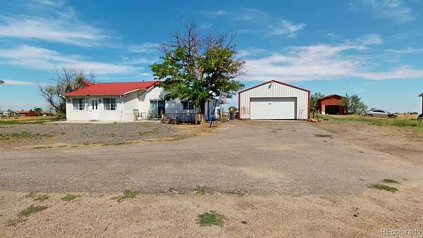 19.5 Acres of Land with Home for Sale in Byers, Colorado