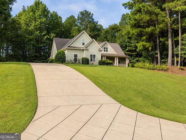 3 Acres of Land with Home for Sale in Thomaston, Georgia