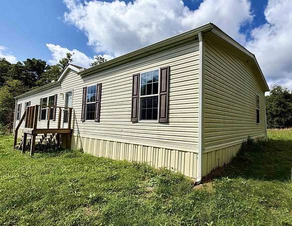 21 Acres of Recreational Land with Home for Sale in Mannington, West Virginia