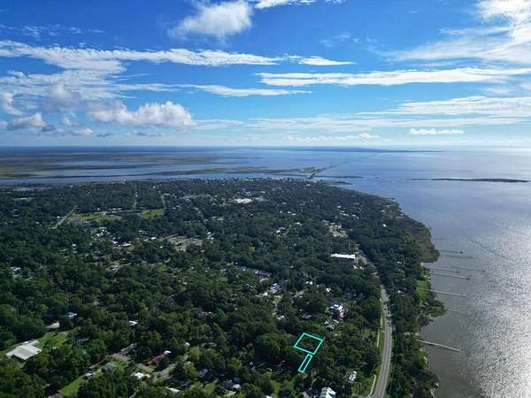 0.23 Acres of Residential Land for Sale in Apalachicola, Florida