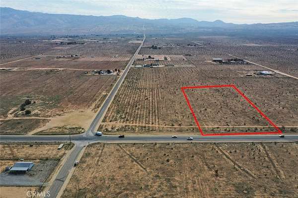 4.62 Acres of Land for Sale in Apple Valley, California