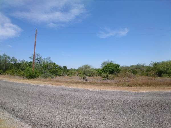 7.8 Acres of Residential Land for Sale in K-Bar Ranch, Texas