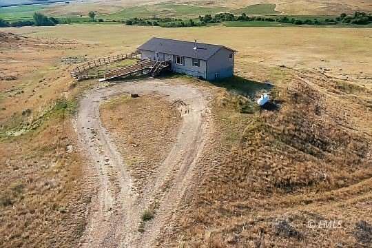 20.5 Acres of Agricultural Land with Home for Sale in Forsyth, Montana