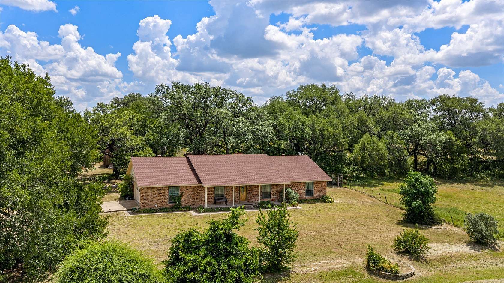1.5 Acres of Land with Home for Sale in Glen Rose, Texas