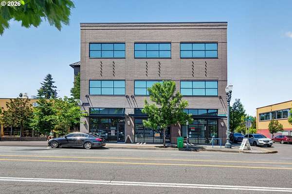 1.6 Acres of Improved Commercial Land for Sale in Portland, Oregon