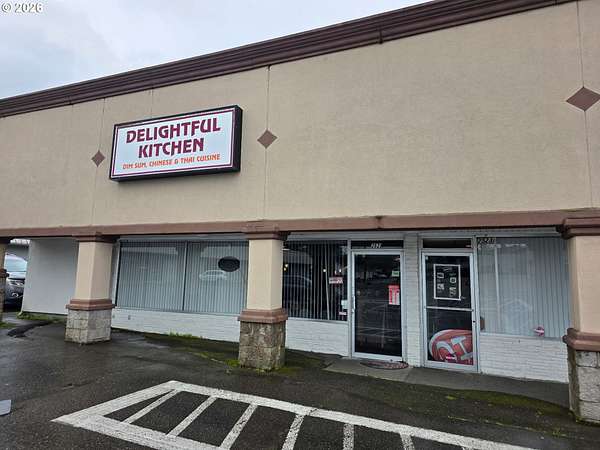 2.4 Acres of Improved Commercial Land for Sale in Roseburg, Oregon