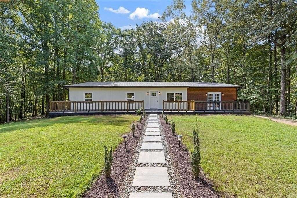 3.12 Acres of Land with Home for Sale in Acworth, Georgia
