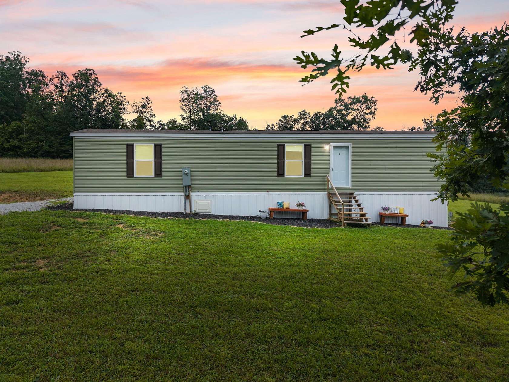 25 Acres of Recreational Land with Home for Sale in Beattyville, Kentucky