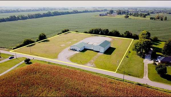 4 Acres of Improved Commercial Land for Sale in Marshall, Missouri