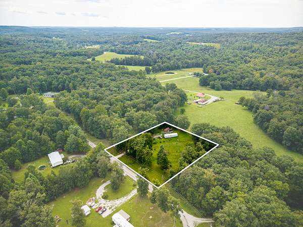 1.2 Acres of Residential Land for Auction in Crossville, Tennessee