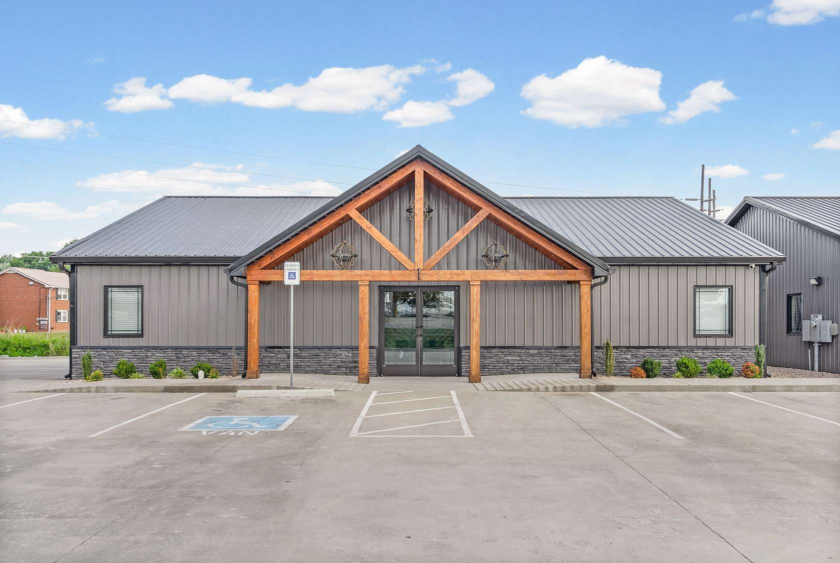 1.32 Acres of Improved Commercial Land for Lease in Clarksville, Tennessee