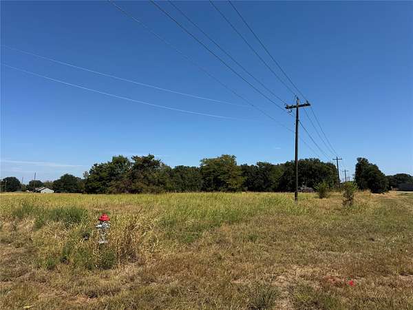 1 Acre of Residential Land for Sale in Bonham, Texas