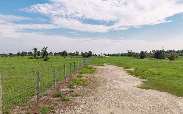 4.86 Acres of Residential Land for Sale in Wellborn, Florida