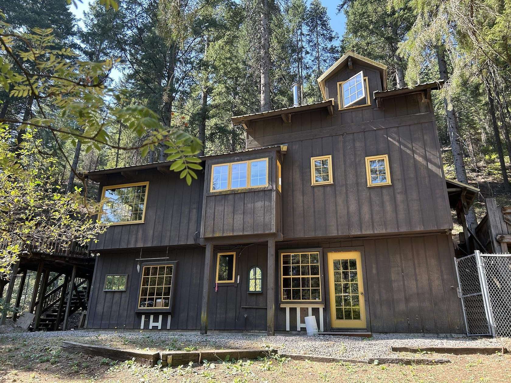 5.6 Acres of Land with Home for Sale in Mount Shasta, California