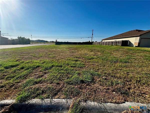 0.25 Acres of Residential Land for Sale in Victoria, Texas