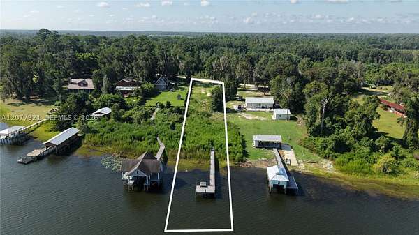 2.56 Acres of Residential Land for Sale in Hawthorne, Florida