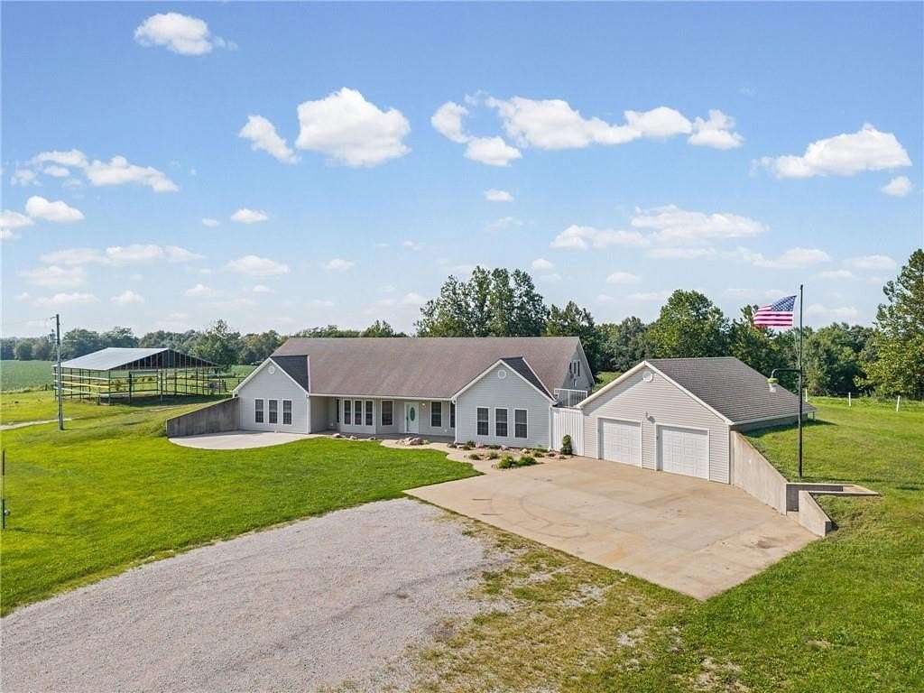 20 Acres of Land with Home for Sale in Lathrop, Missouri