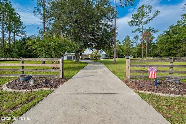 3.5 Acres of Land with Home for Sale in High Springs, Florida