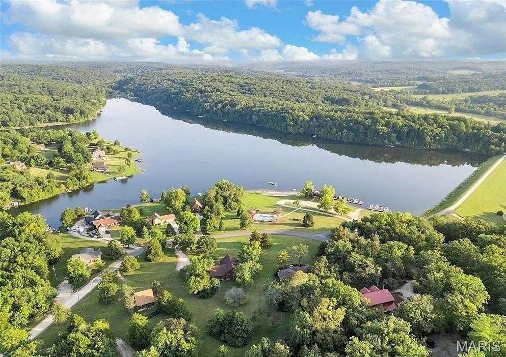 2.7 Acres of Residential Land for Sale in Bourbon, Missouri