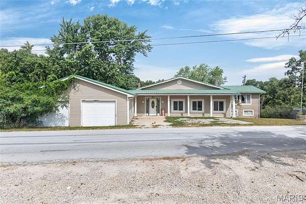 14.6 Acres of Land with Home for Sale in St. Robert, Missouri