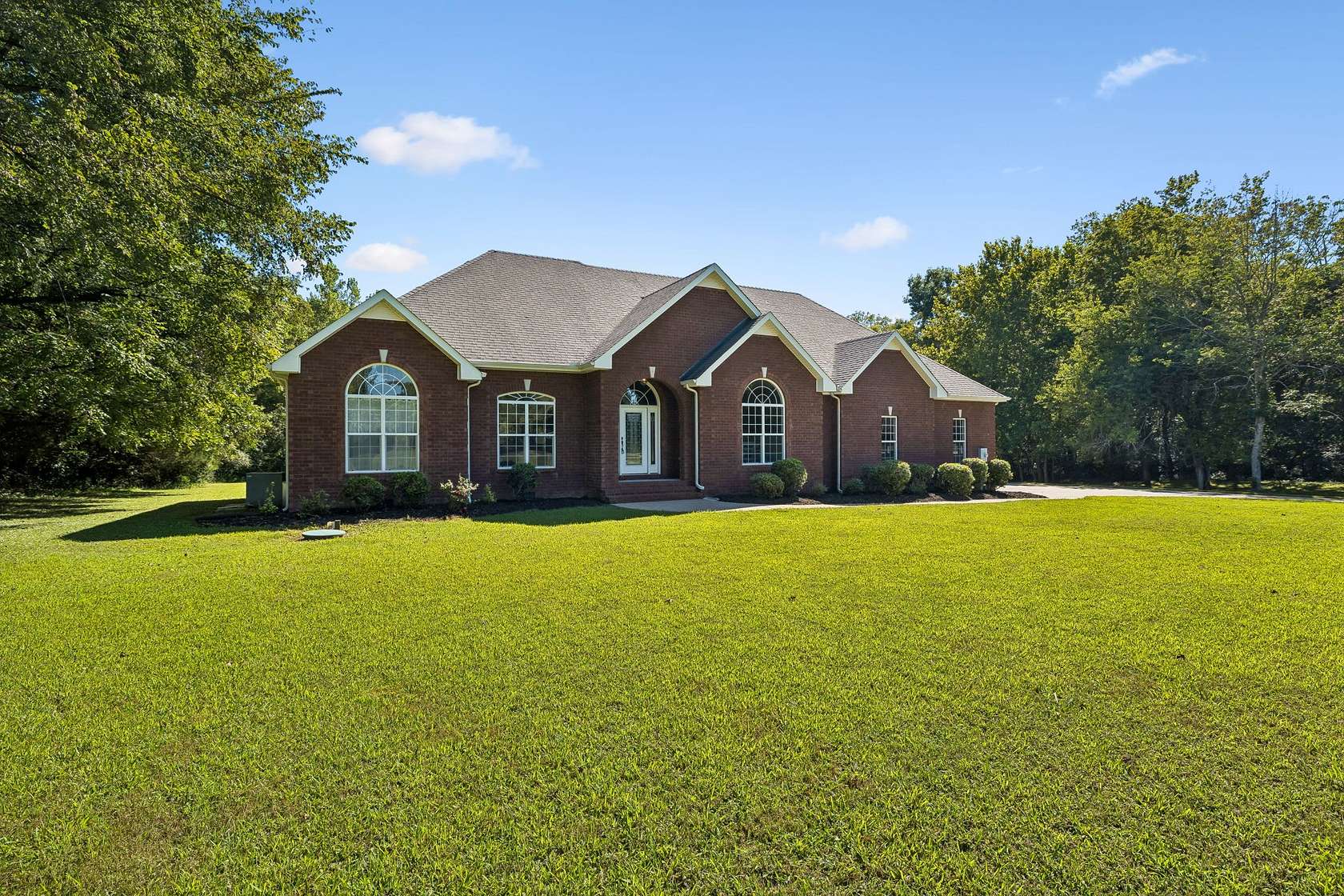 5.56 Acres of Land with Home for Sale in Mount Juliet, Tennessee