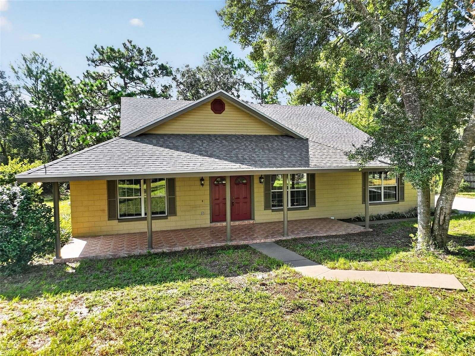 2.67 Acres of Land with Home for Sale in Eustis, Florida