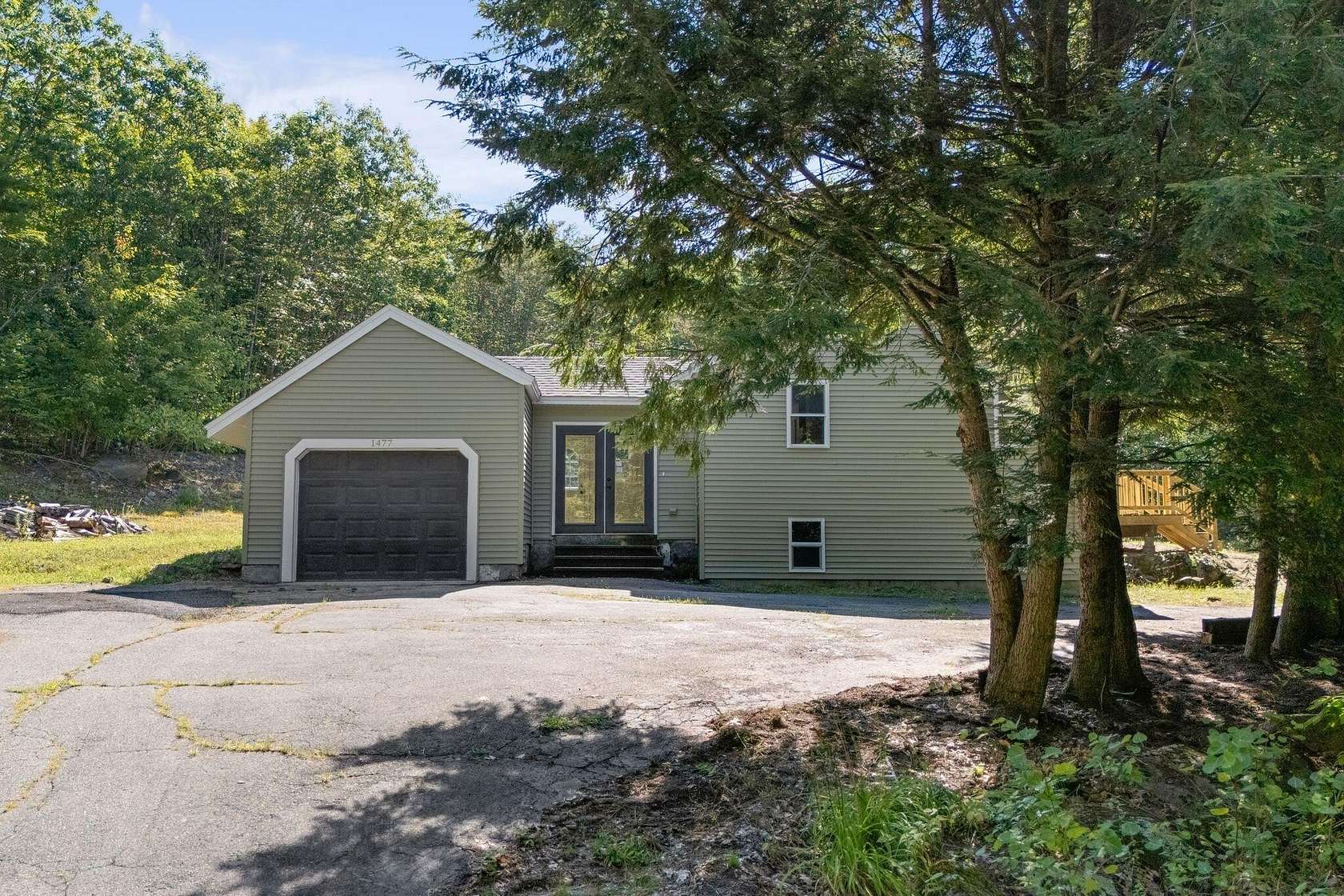2.75 Acres of Land with Home for Sale in Raymond, Maine