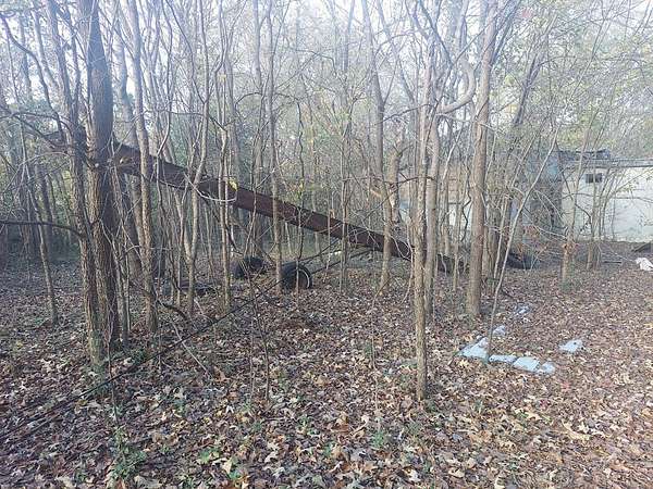 3.8 Acres of Land for Sale in Paris, Tennessee