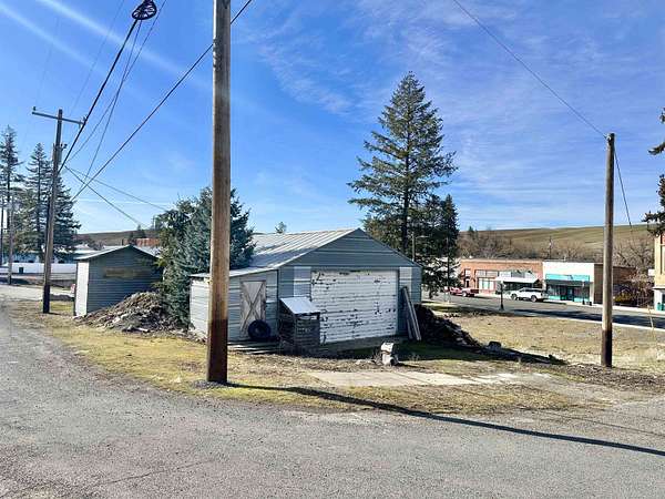 0.39 Acres of Mixed-Use Land for Sale in Rosalia, Washington