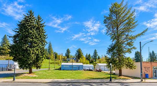 0.39 Acres of Mixed-Use Land for Sale in Rosalia, Washington
