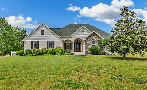 78.7 Acres of Recreational Land with Home for Auction in Stewart, Tennessee