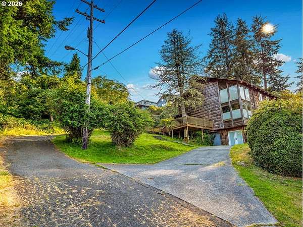 0.21 Acres of Residential Land for Sale in Astoria, Oregon