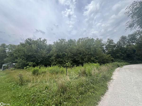 0.32 Acres of Residential Land for Sale in Fairfield, Iowa